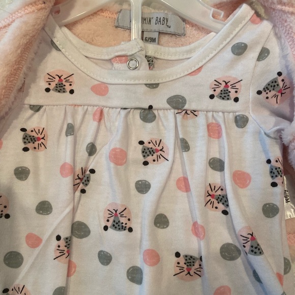 Girls Pink & Gray 3 piece set with faux fur vest, sz 6/9 months - Picture 4 of 5
